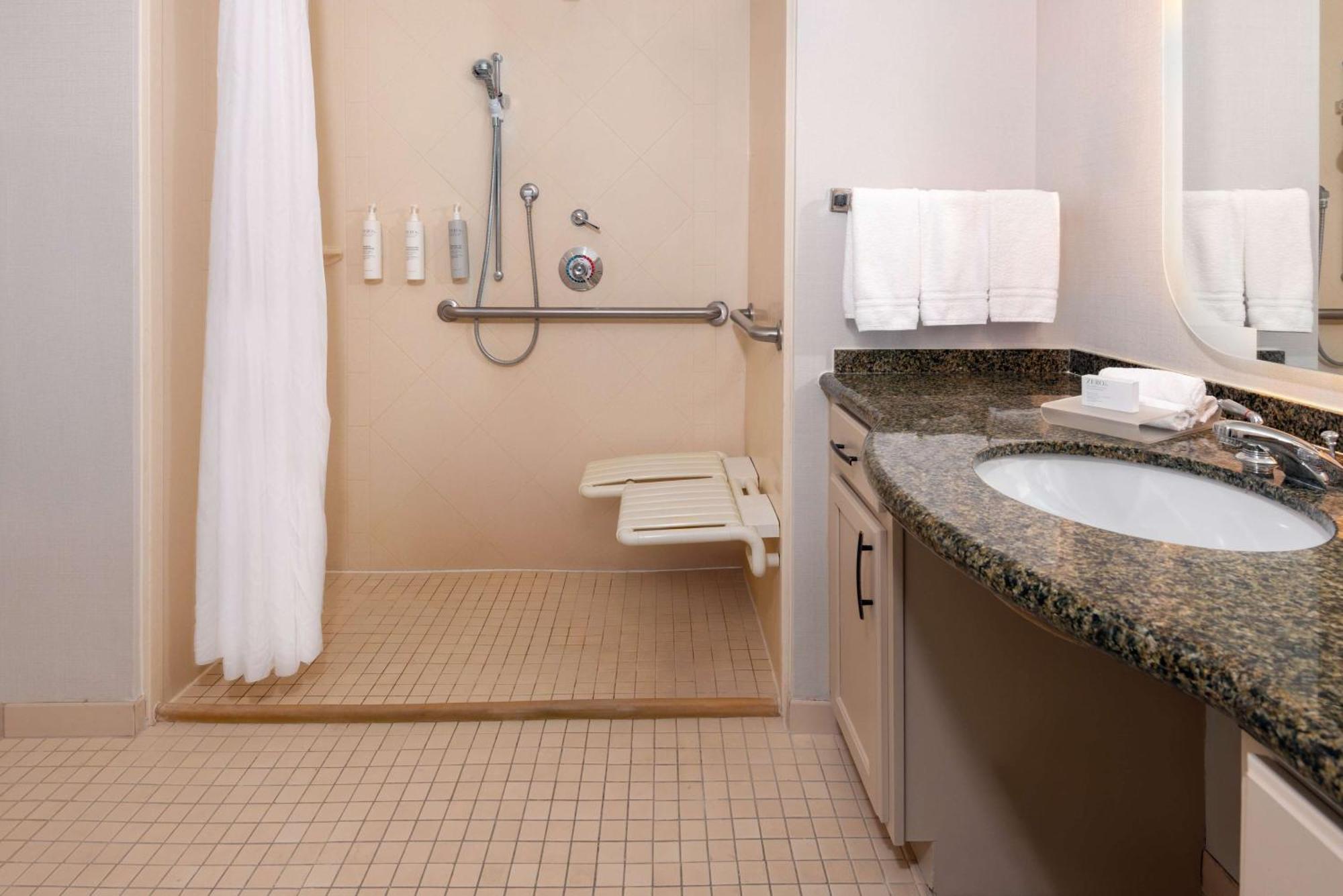 Homewood By Hilton Airport - Westshore 3*