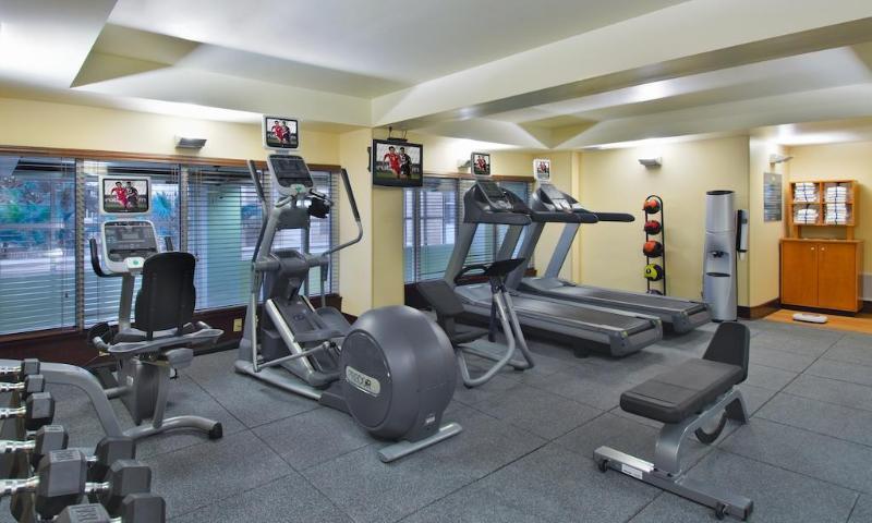 Hotel Homewood By Hilton Airport - Westshore 3*