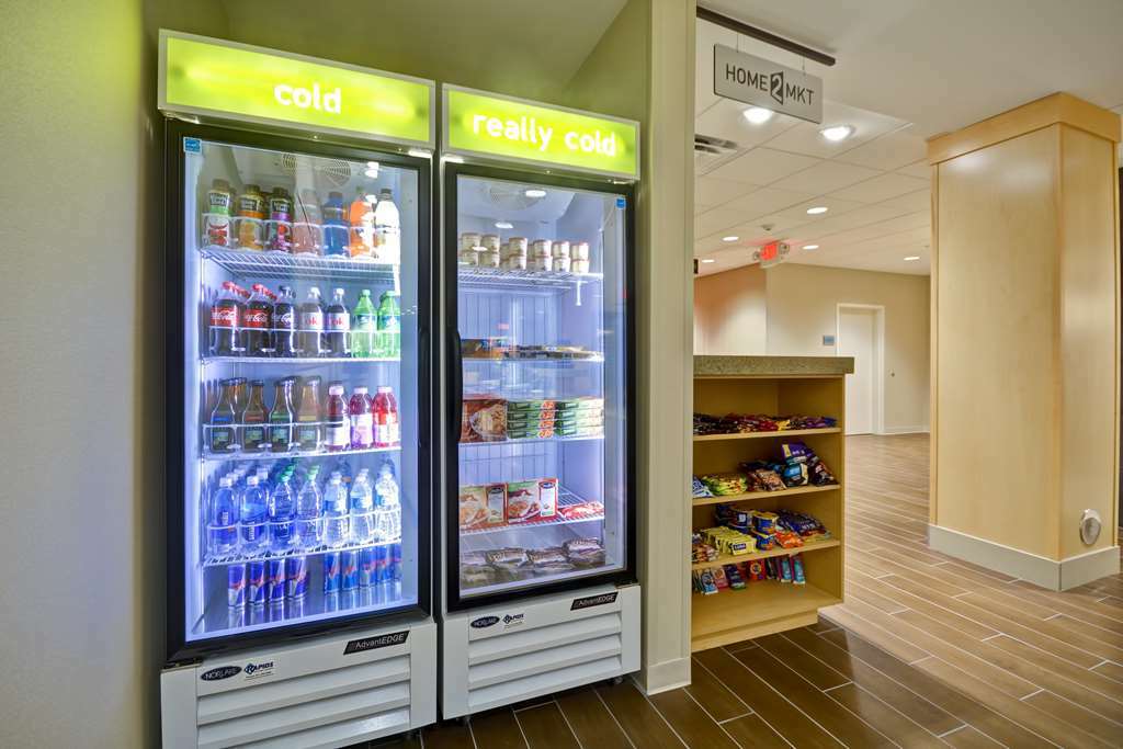 Homewood By Hilton Airport - Westshore Hotel