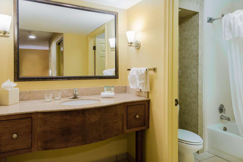 Homewood By Hilton Airport - Westshore 3*